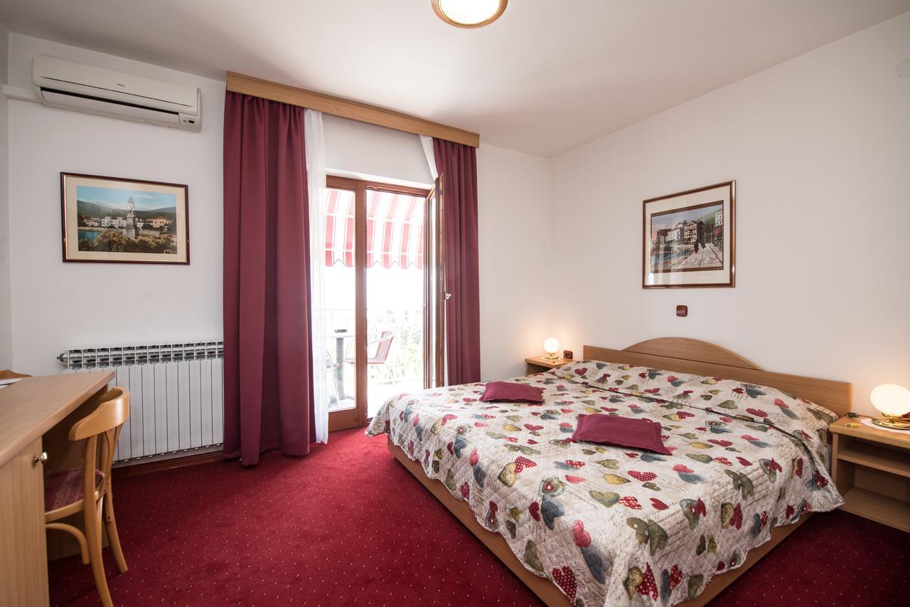 Bed & Breakfast Villa Klara Ičići Exterior foto